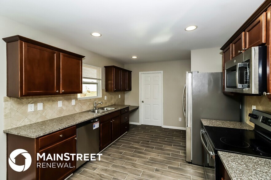 Building Photo - 7219 Cypress Ridge Dr