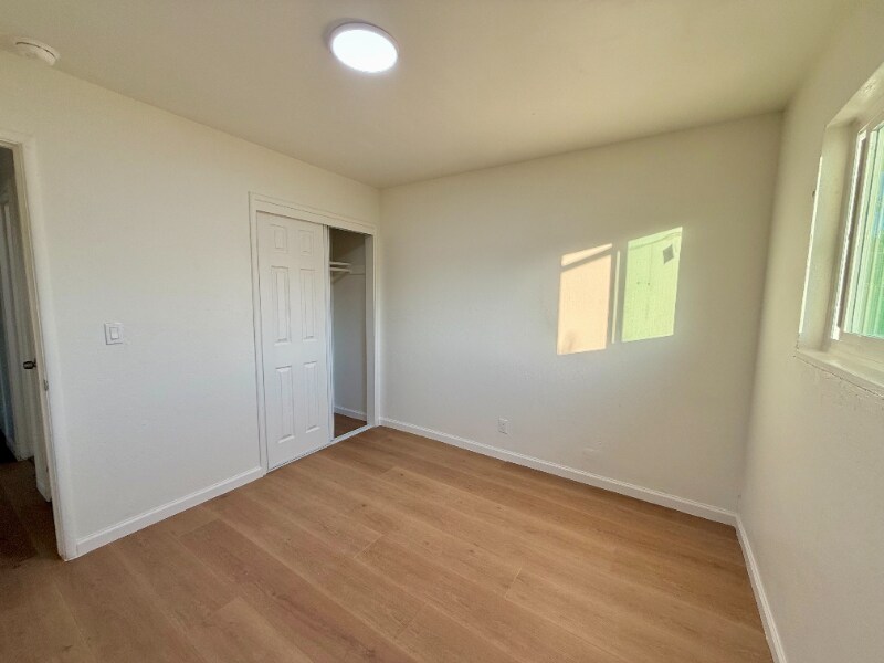 Building Photo - 2322 Mammoth Dr