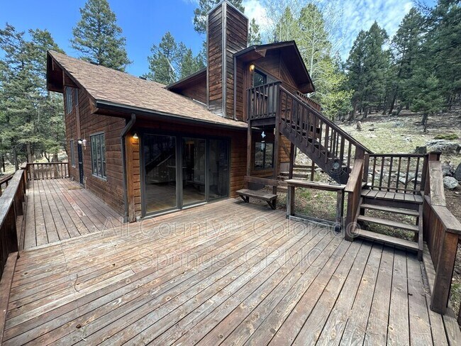 Building Photo - 380 Ponderosa Ln