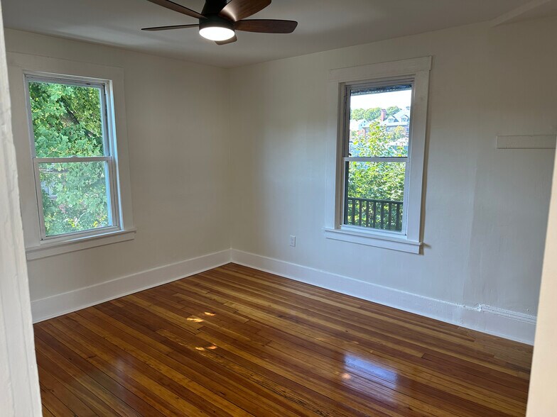 Building Photo - 262 Revere Beach Pky