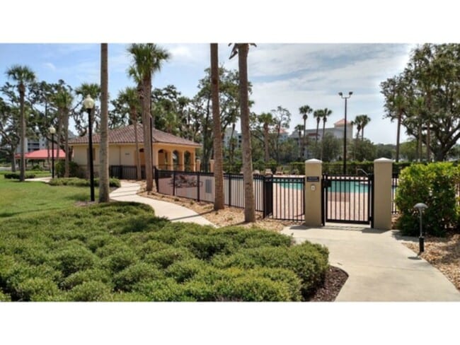 Building Photo - Move In Incentives - Palm Coast Resort Con...