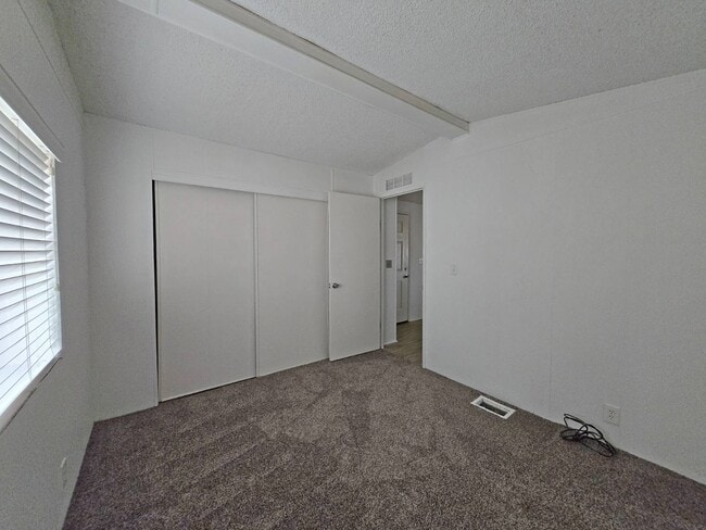 Building Photo - 8633 E Brundage Ln