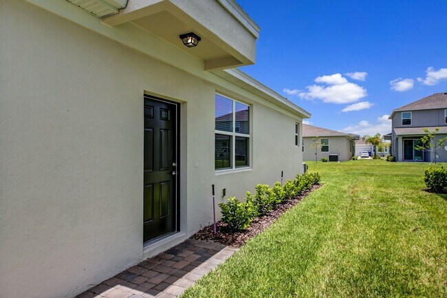 Building Photo - 3 Bedroom 2 Bath Villa in Oak Tree Pointe for RENT!
