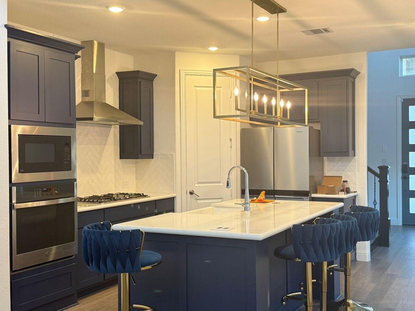 Building Photo - 701 Harmony Trl