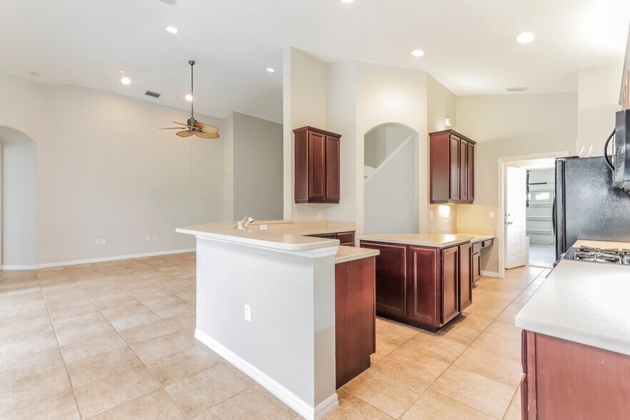 Building Photo - 12646 Cara Cara Loop