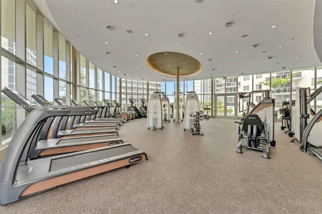 Building Photo - Northeast 24th Street, Miami, FL 33137 - 3 BR 3 BA condo