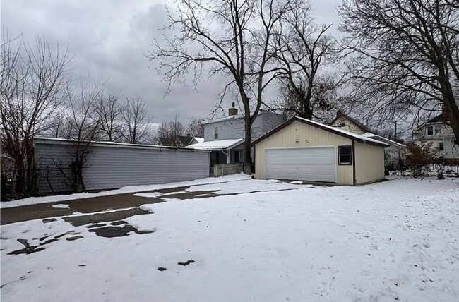 Building Photo - 4309 Gifford Ave