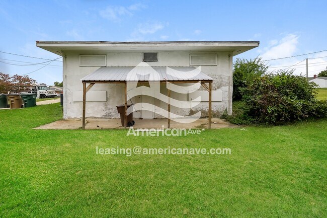 Building Photo - 1014 Arbor Dr