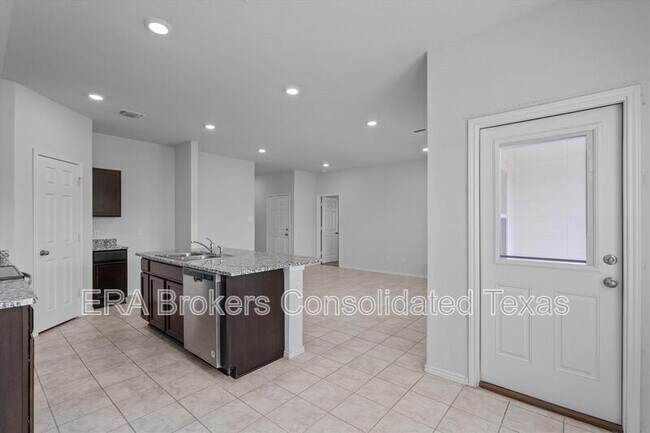 Building Photo - 108 Ragnar Dr