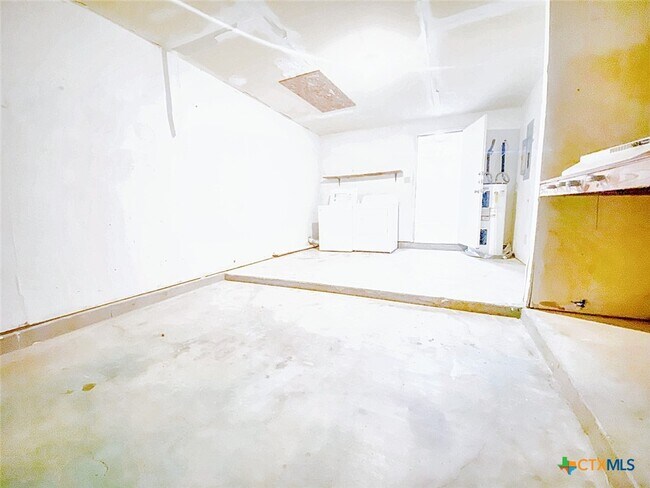 Building Photo - 109 Hughson Dr