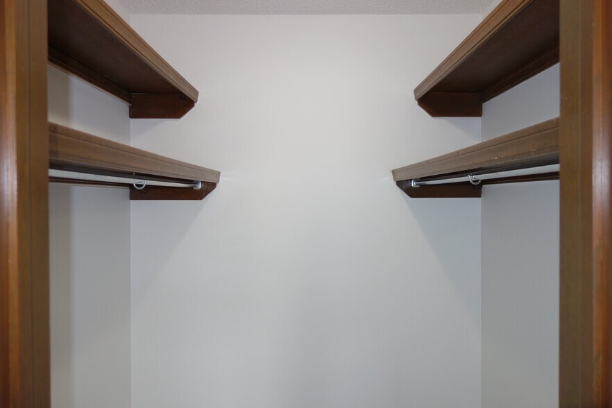 1st bedroom walk-in closet - 3324 E 73rd St