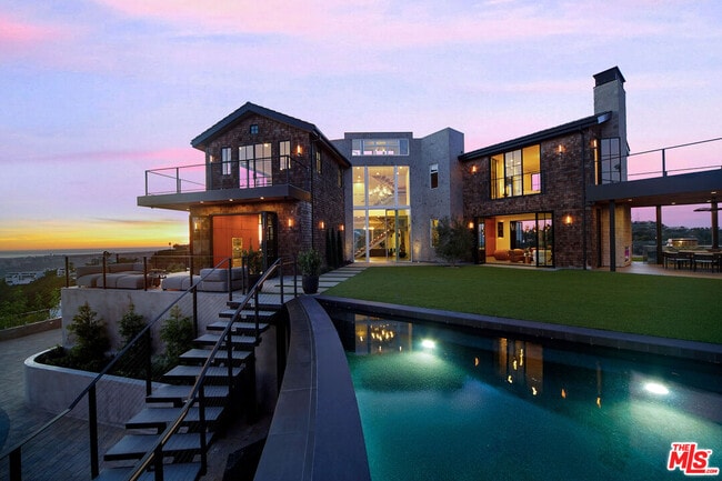 Building Photo - 2020 Cyprean Dr