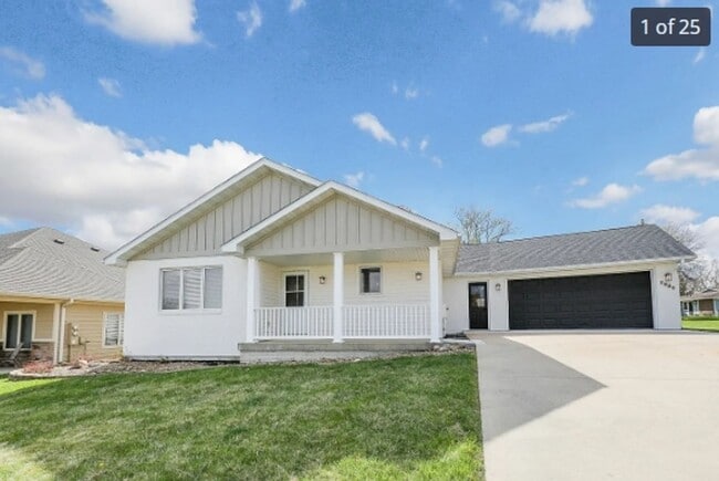 Building Photo - Newly Remodel 3 bed house