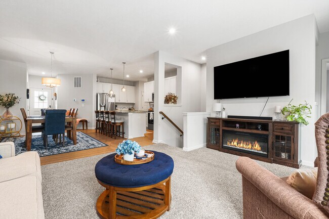 Building Photo - 624 Morven Park Dr