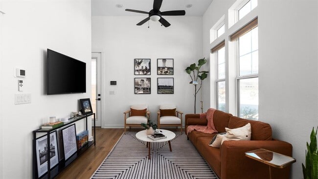 Building Photo - 2913 Chennault St