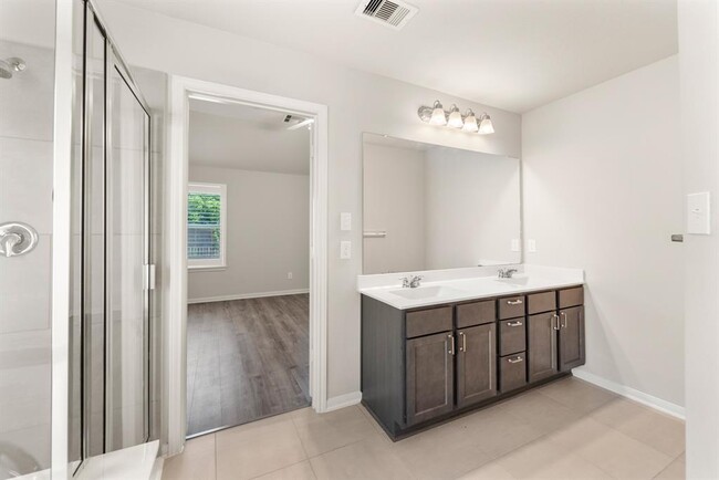 Building Photo - 15603 Eastern Meadowlark Wy