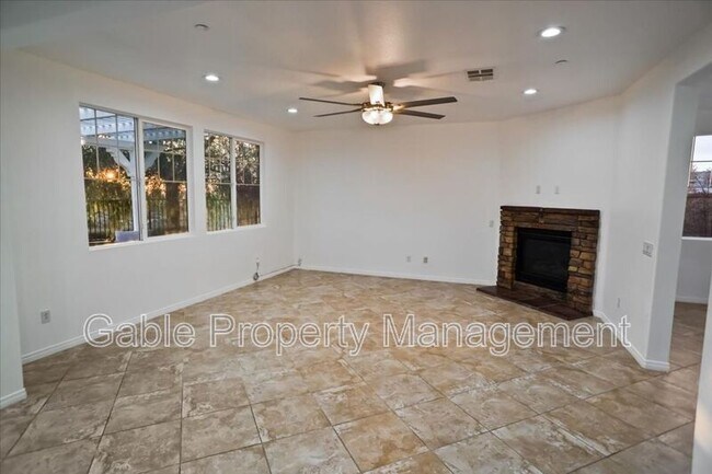 Building Photo - 26631 Millhouse Dr