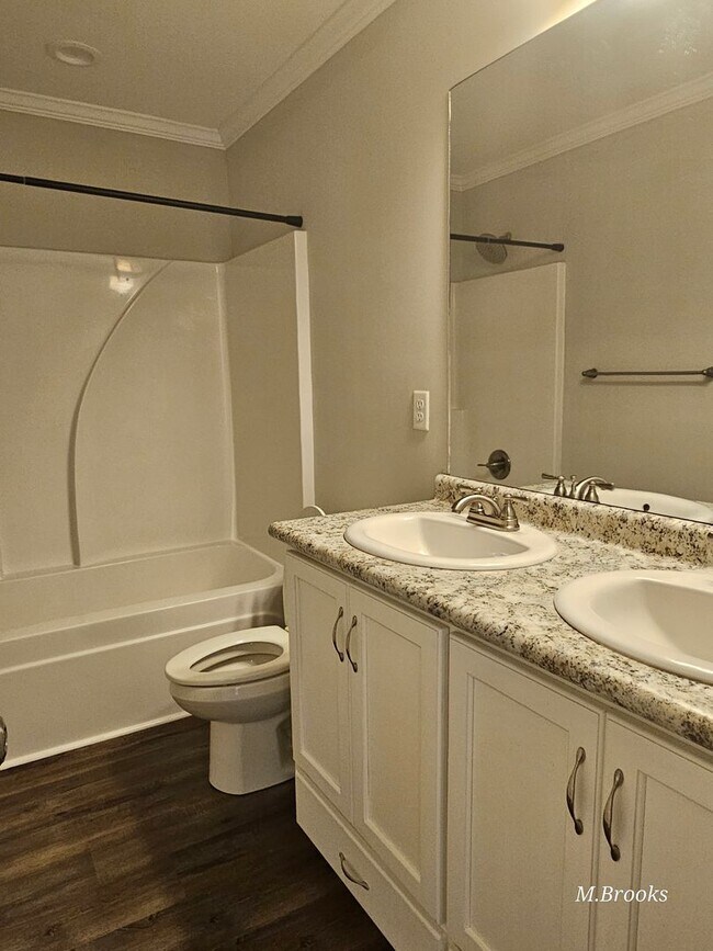 Building Photo - 1704 Almond Tree Pl