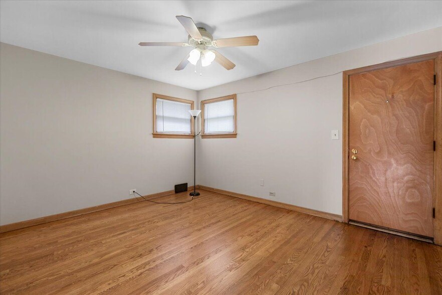 Building Photo - 5408 Harvard Terrace