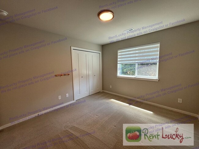 Building Photo - 2812 162nd Ave Ct E