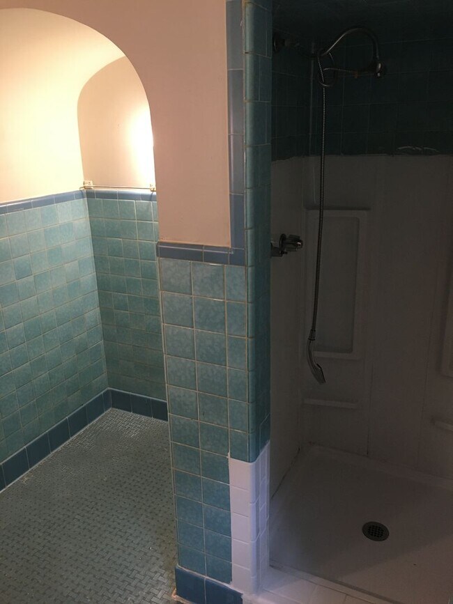 Building Photo - 1143 A&amp;B N Broad St.