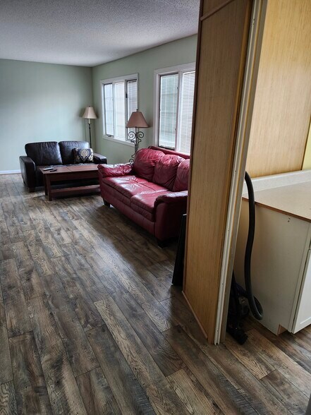 Building Photo - 1600 Woodland Way