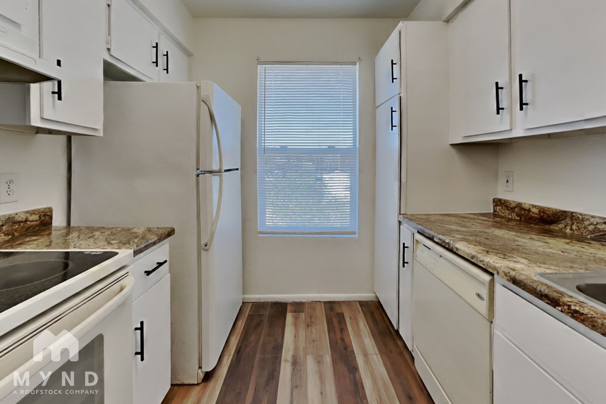 Building Photo - 6657 W Ocotillo Rd