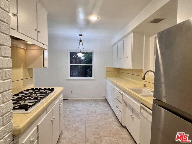 Building Photo - 15237 Del Gado Dr