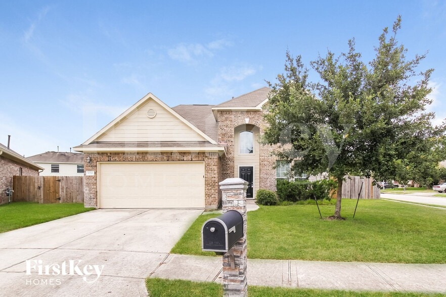 Primary Photo - 5211 Clipper Hill Ct