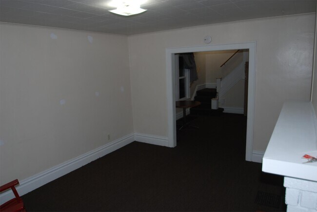 Building Photo - 108 W Patterson Ave