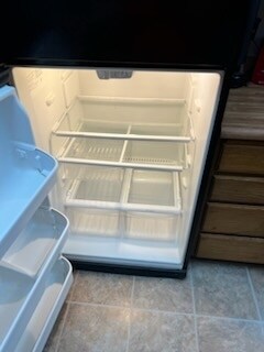 Building Photo - 1600 Eastridge Dr