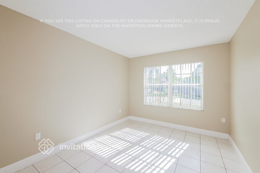 Building Photo - 5487 NW 186th St