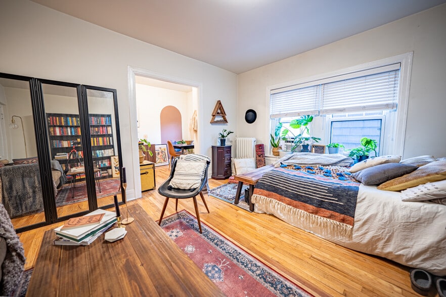 Building Photo - 4201 Locust St