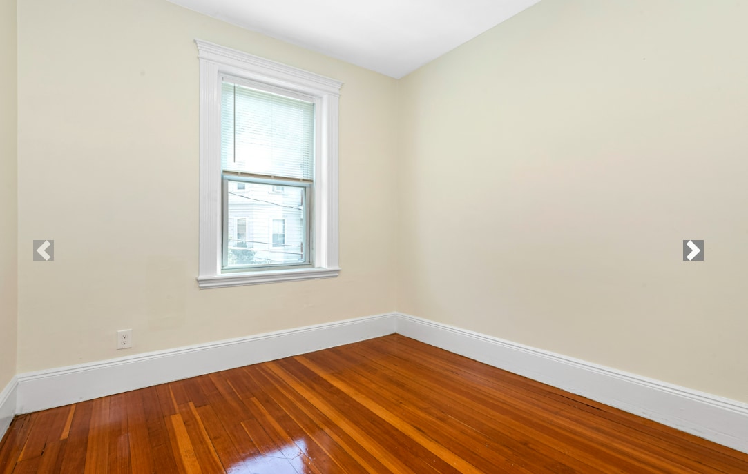 Building Photo - 46 Brackett St