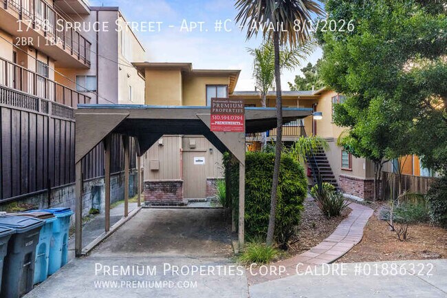 Building Photo - 1738 Spruce St