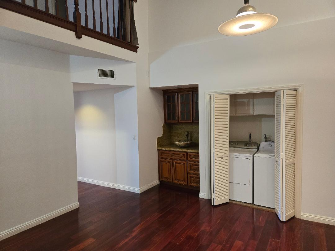 Family Room - 10620 Eastborne Ave