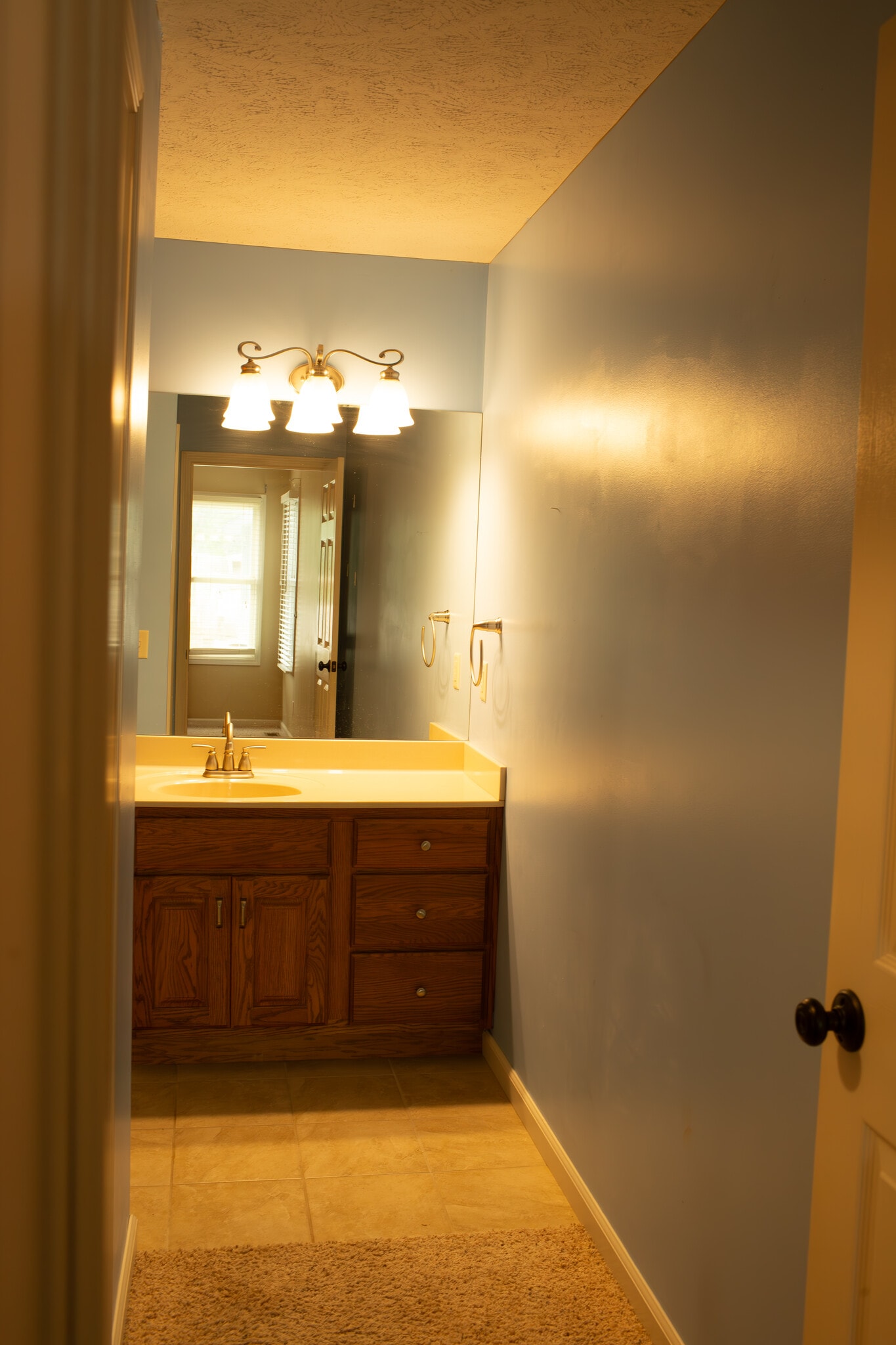 Primary Bathroom - 2142 Oxford Dr
