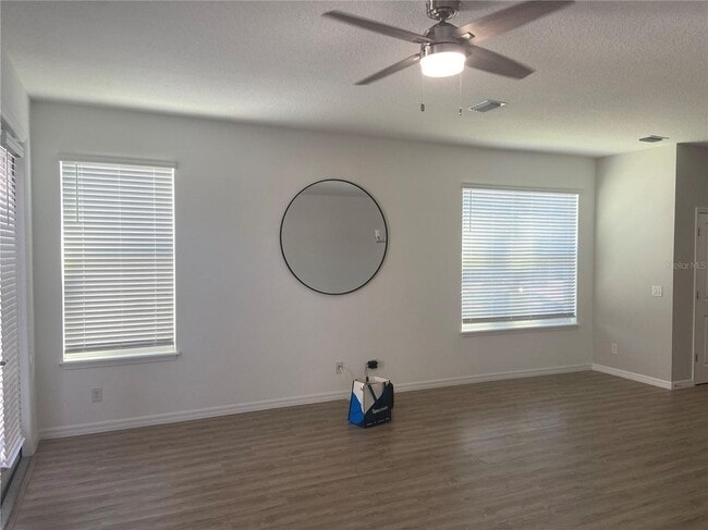Building Photo - 10400 Spring Arbor Ln
