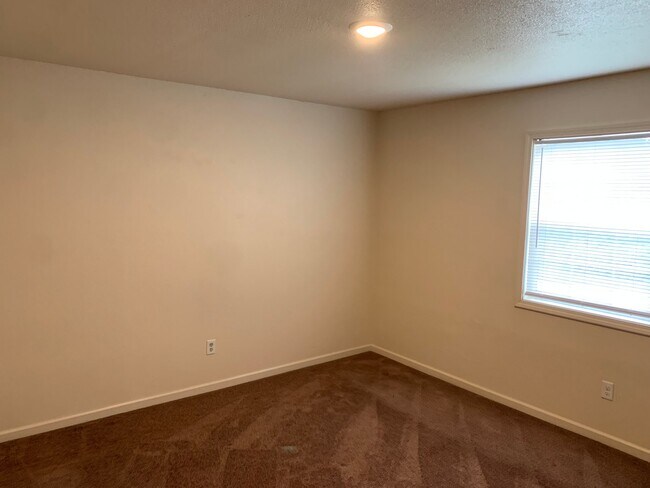 Building Photo - 4907 Scruggs Station Rd