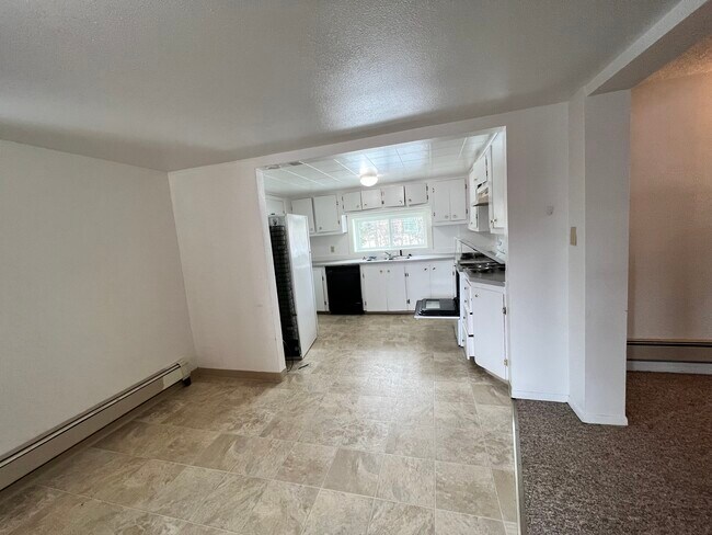 Building Photo - 4404 Forrest Rd