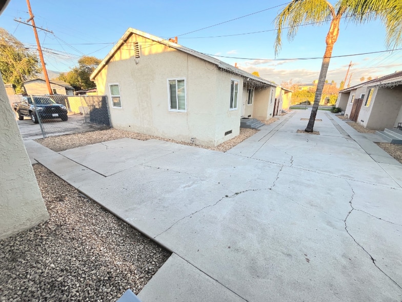 Building Photo - 1610 N H St