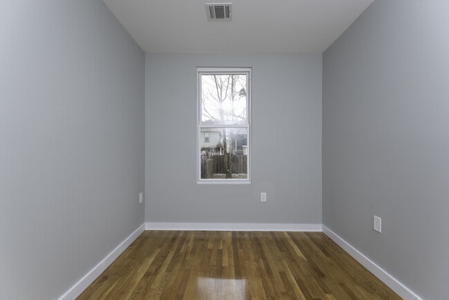 Building Photo - 8610 Newkirk Ave