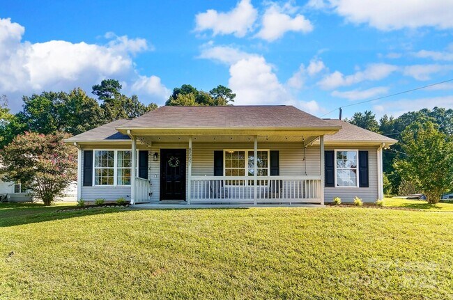 Building Photo - 8507 Sunflower Rd