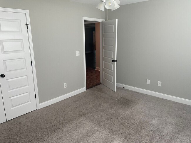 Building Photo - Convenient 4BR/2BA Home Near Southern Union, I-85 & Downtown Opelika