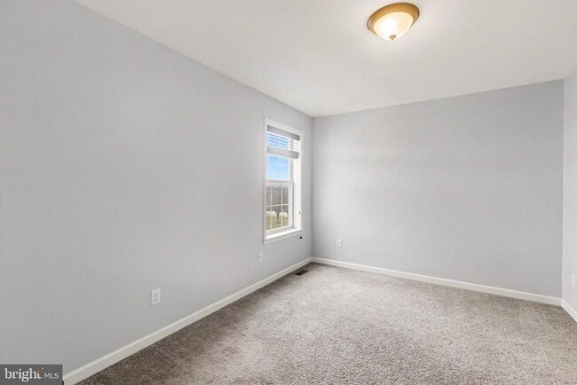 Building Photo - 1841 Vista Dr