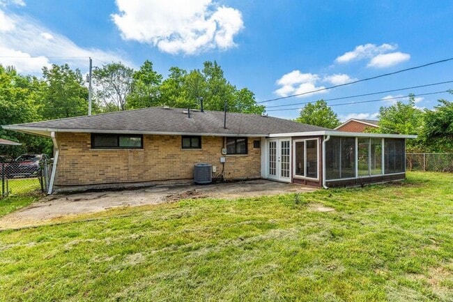 Building Photo - 3342 Briggs Rd