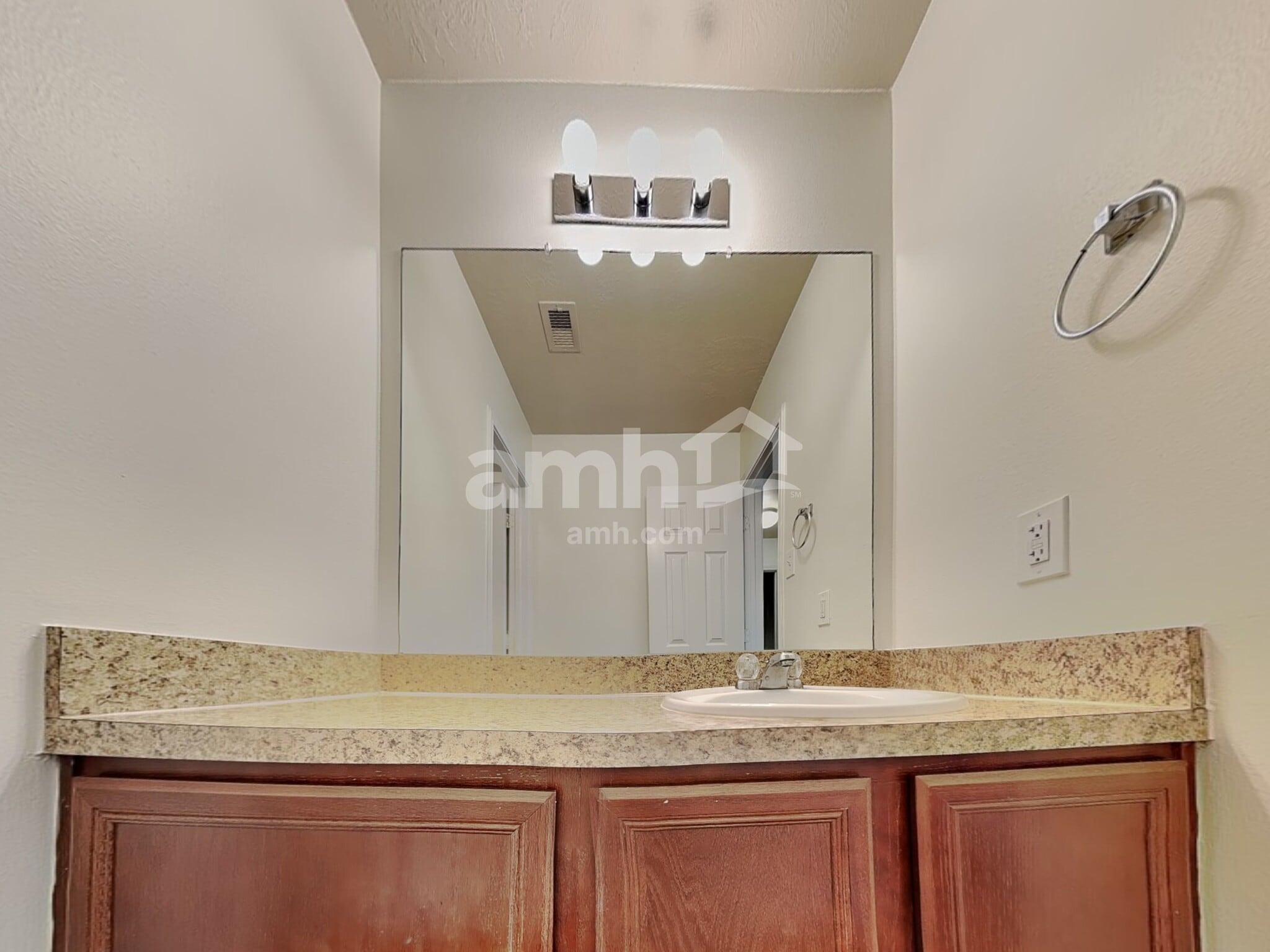 Building Photo - 6034 Brenwood Trails Ln