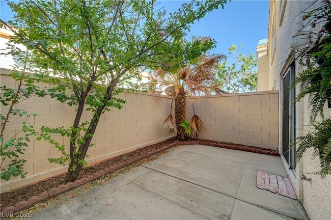 Building Photo - 8039 Teresita Ave