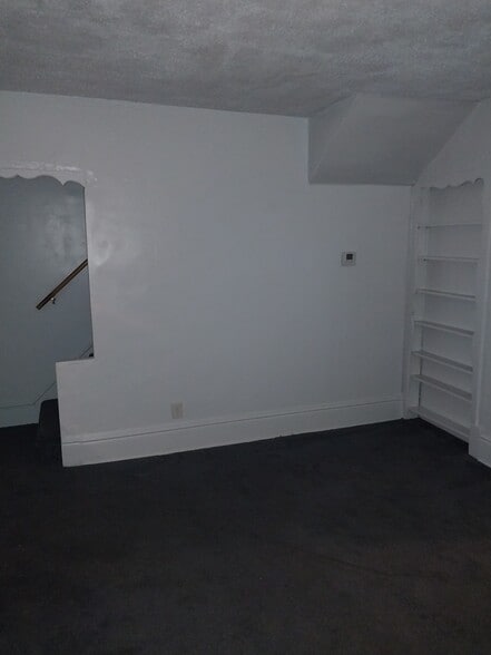 Building Photo - 51 E Summit St