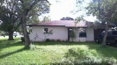 Building Photo - 2610 W Rd